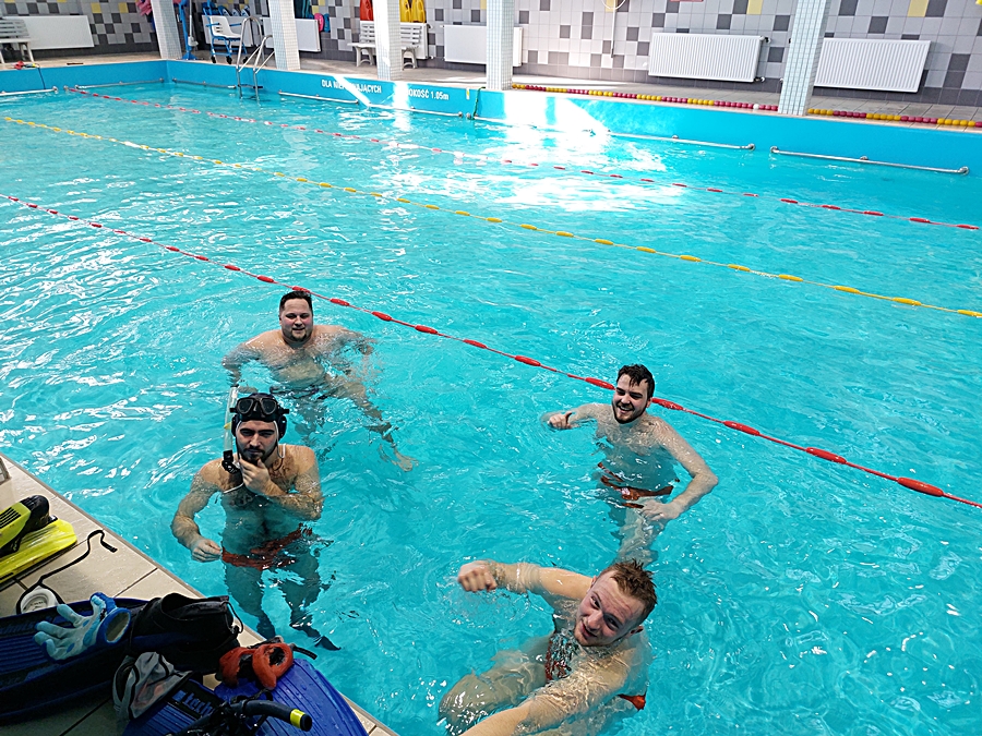 Hokej pod wodą Walenie Siemianowice Śląskie Trening 10 II 2024